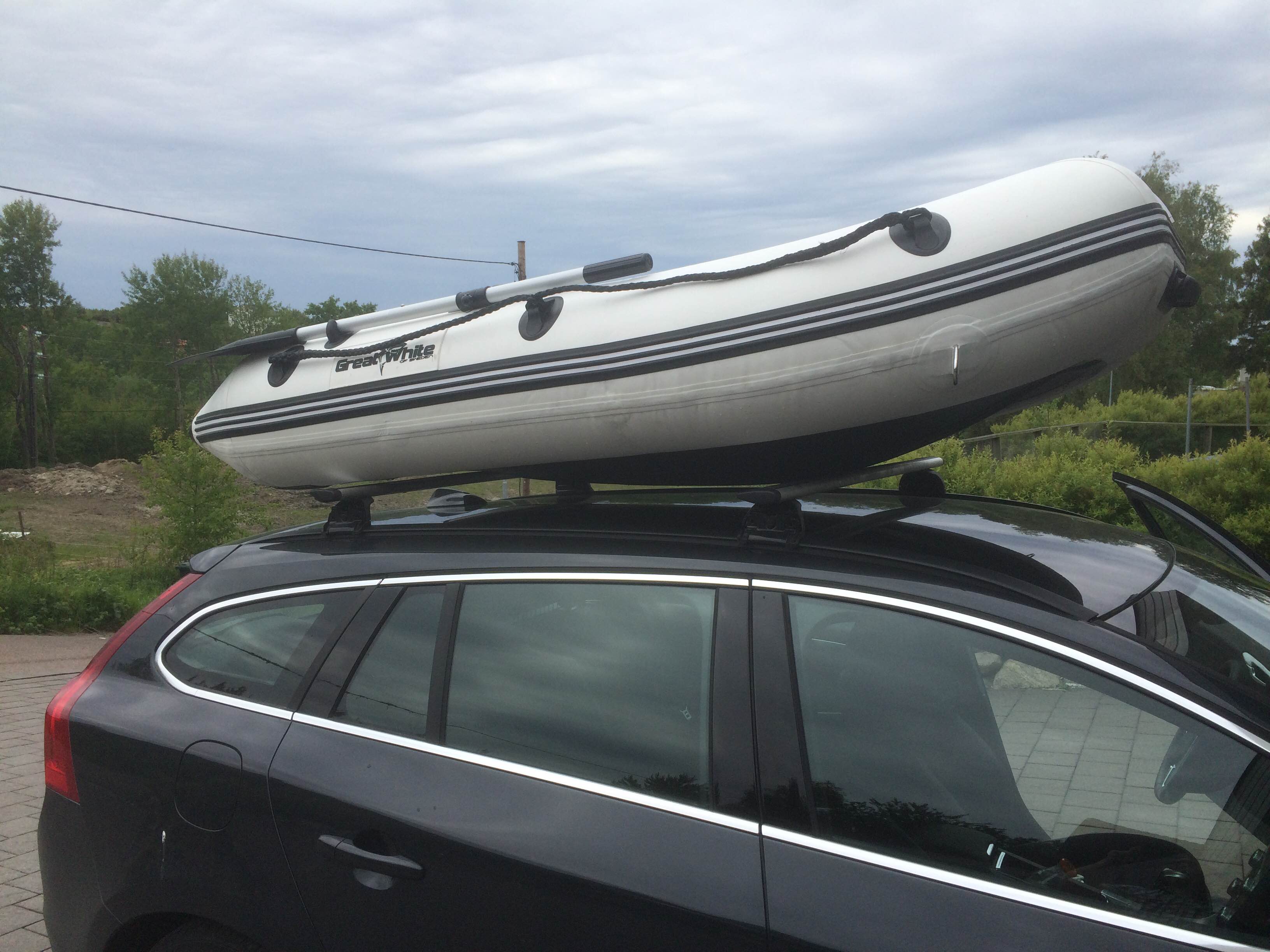 Rent Inflatable boat GreatWhite IF230 Sverige Rentnjoy